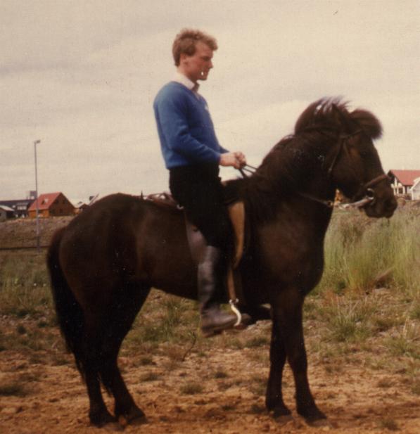 Prinsessa 6 år gammel ved Fjórðungsmót på Island i 1985. Rytter: Einar Öder Magnusson